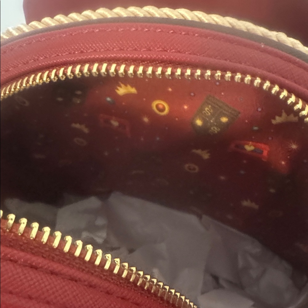 Loungefly Disney Snow White Evil Queen Throne backpack - Picture 7 of 7